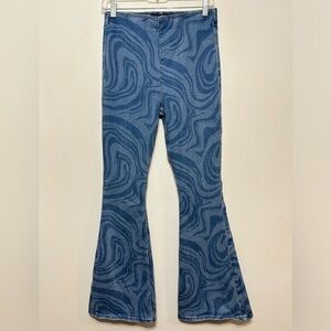 Hollister Ultra High Rise Marble Swirl Flare Leg Retro Y2K Style Jeans
